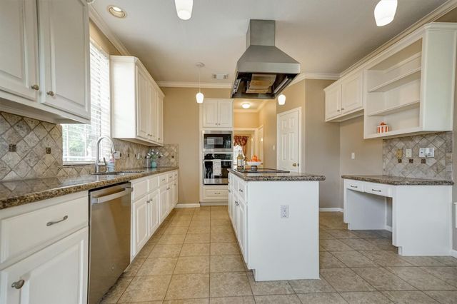 4415 April Meadow Way, Sugar Land, TX 77479