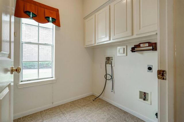 4415 April Meadow Way, Sugar Land, TX 77479