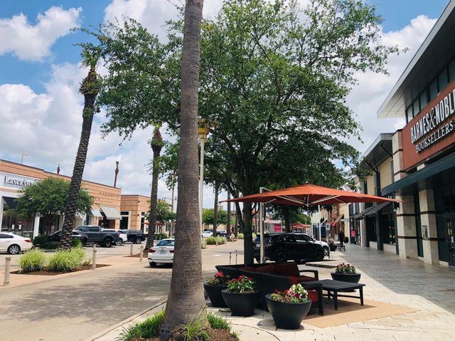 4415 April Meadow Way, Sugar Land, TX 77479