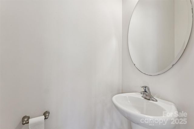 10439 Benfield Road, Charlotte, NC 28269