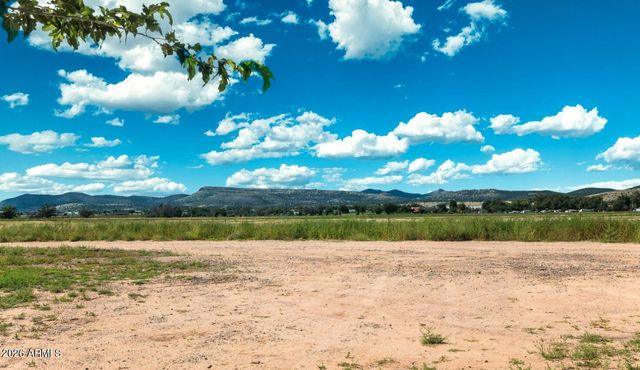 3493 CHOCTAW Lane, Chino Valley, AZ 86323