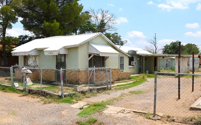 1404 E Ave F, Alpine, TX 79830