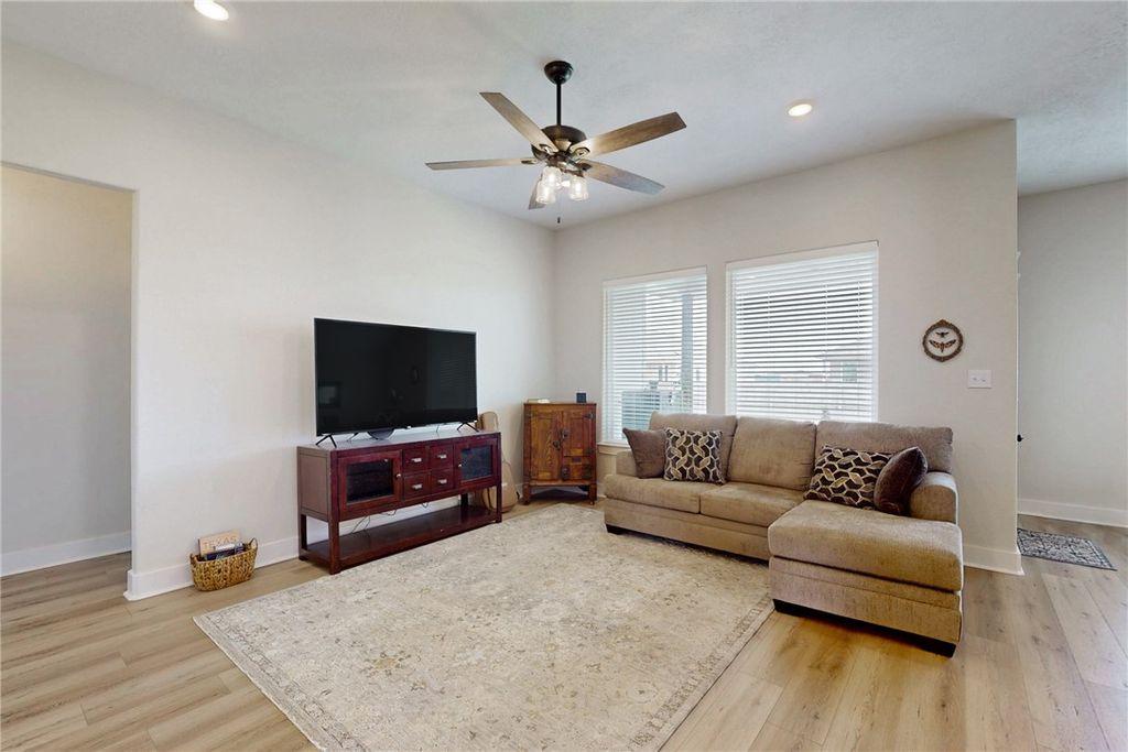 100 Turnrow Cove, Snook, TX 77878 — photo 3