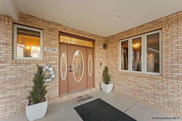 5736 BLUE BLUFF, Cheyenne, WY 82009