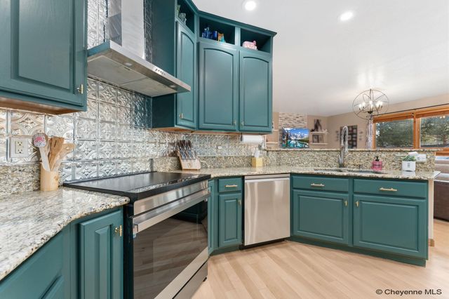 5736 BLUE BLUFF, Cheyenne, WY 82009