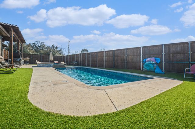 3801 Forest Bend Road, Denton, TX 76208