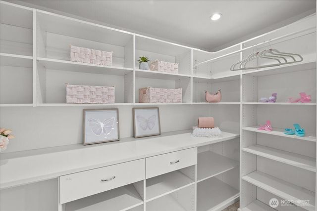 14702 255th Avenue SE, Issaquah, WA 98027