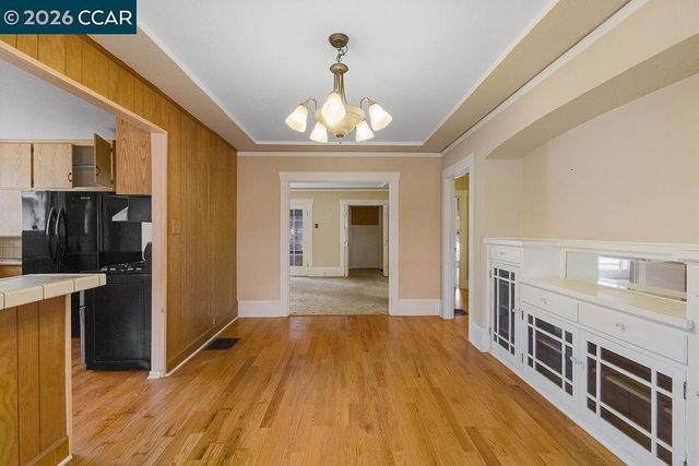 710 Grove Way, Hayward, CA 94541