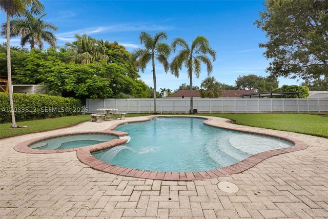 16781 SW 278th St, Homestead, FL 33031