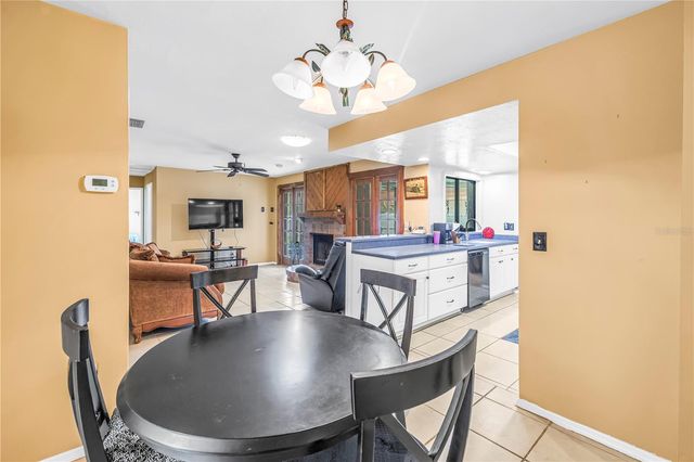 9212 RUSTIC PINES BOULEVARD W, Seminole, FL 33776