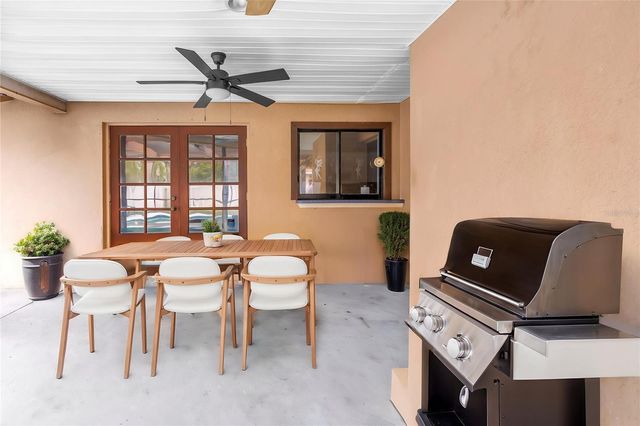 9212 RUSTIC PINES BOULEVARD W, Seminole, FL 33776