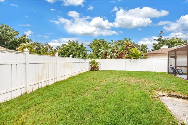9212 RUSTIC PINES BOULEVARD W, Seminole, FL 33776