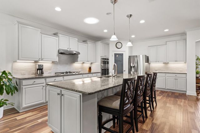 105 Duck Creek LN, Georgetown, TX 78633