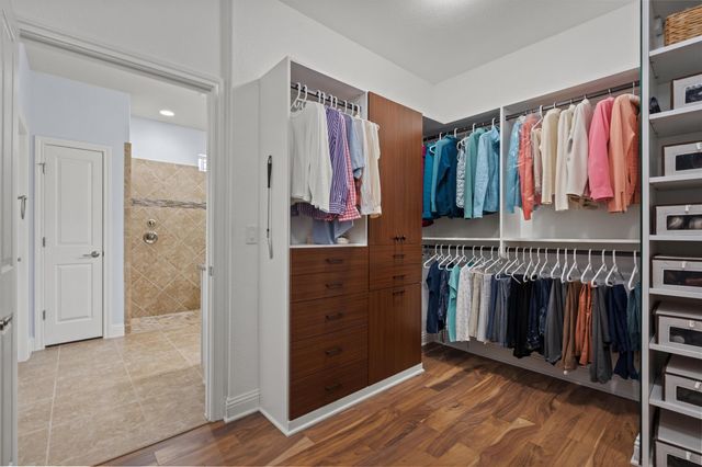 105 Duck Creek LN, Georgetown, TX 78633