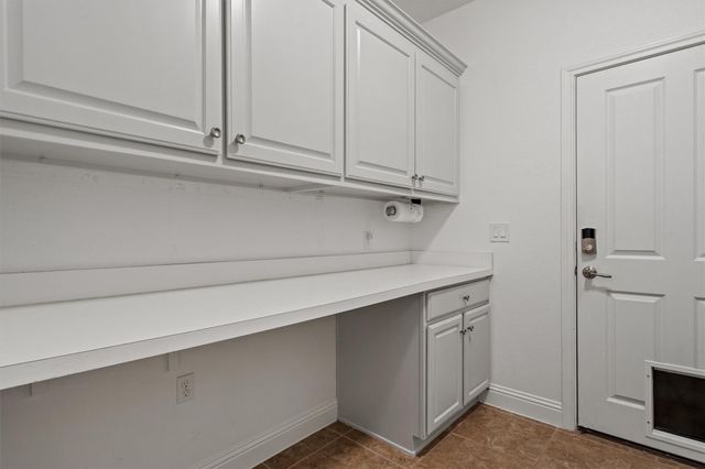 105 Duck Creek LN, Georgetown, TX 78633