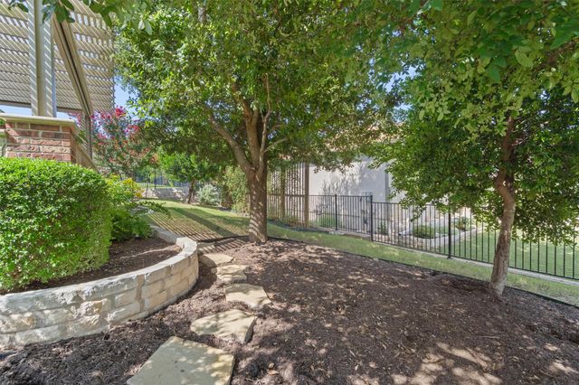 105 Duck Creek LN, Georgetown, TX 78633
