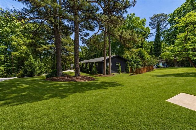 1746 Camperdown Circle, Decatur, GA 30035