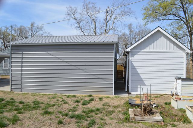 4420 S Kailer Dr, Wichita, KS 67217