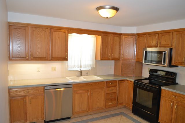 4420 S Kailer Dr, Wichita, KS 67217