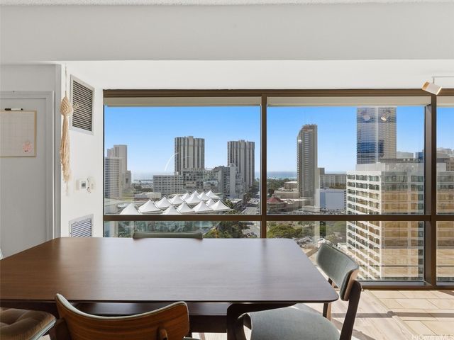 1750 Kalakaua Avenue 1903, Honolulu, HI 96826