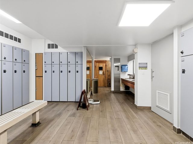 1750 Kalakaua Avenue 1903, Honolulu, HI 96826