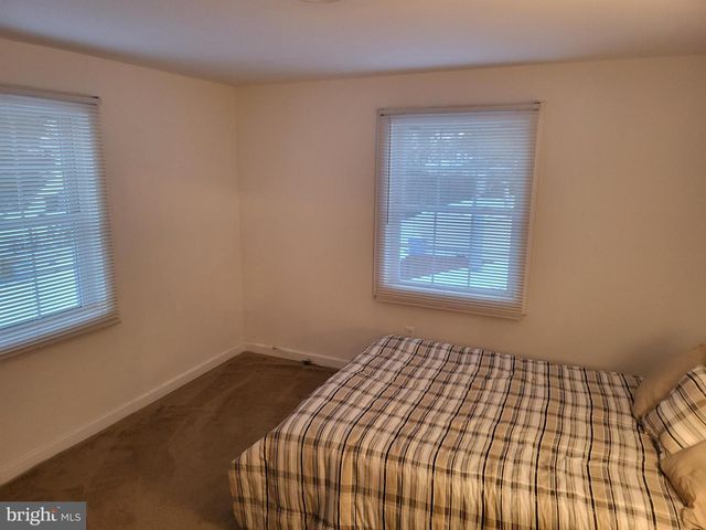 48 BOTANY CIR, Willingboro, NJ 08046