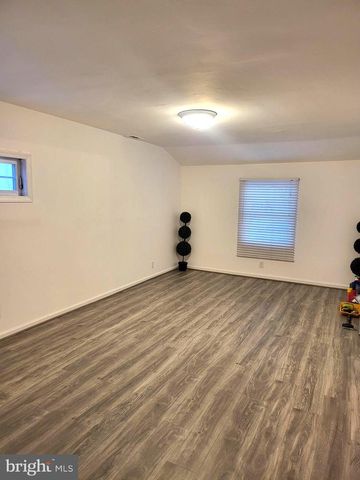 48 BOTANY CIR, Willingboro, NJ 08046