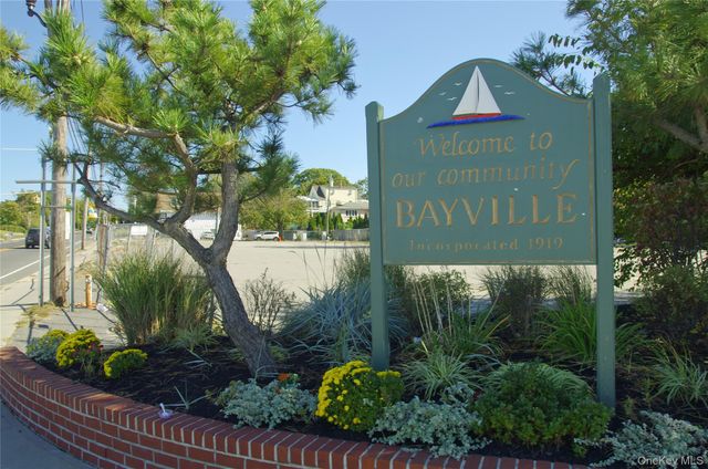 7 Vine Street, Bayville, NY 11709