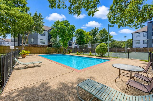 10811 Richmond Avenue 22, Houston, TX 77042