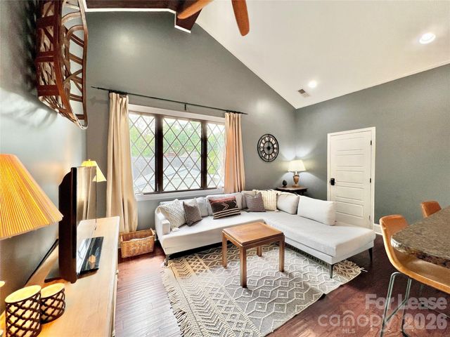 2637 Chesterfield Avenue B, Charlotte, NC 28205