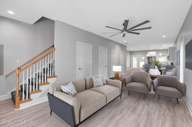 721 E Caldwell St, Louisville, KY 40203