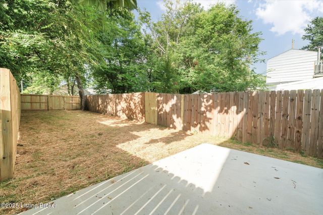 721 E Caldwell St, Louisville, KY 40203