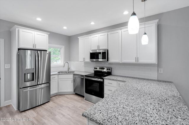 721 E Caldwell St, Louisville, KY 40203