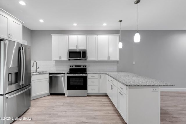 721 E Caldwell St, Louisville, KY 40203