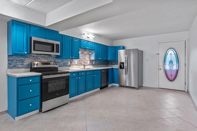 209 W Miracle Strip Parkway Parkway G201, Mary Esther, FL 32569