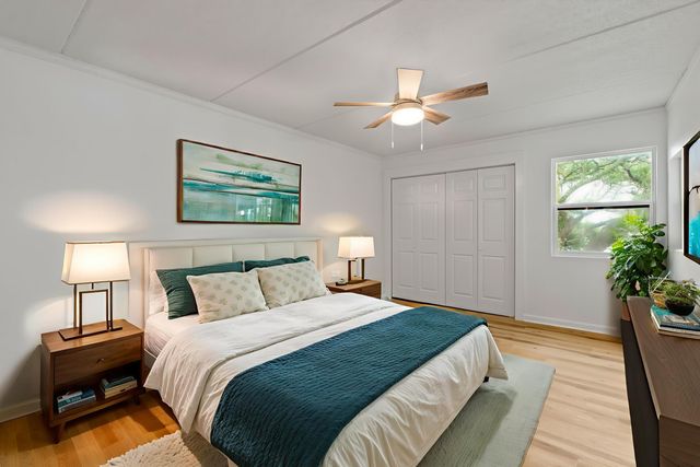 209 W Miracle Strip Parkway Parkway G201, Mary Esther, FL 32569