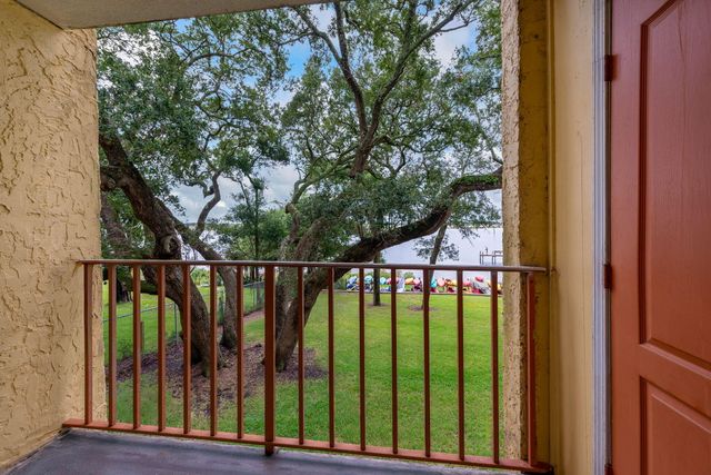 209 W Miracle Strip Parkway Parkway G201, Mary Esther, FL 32569