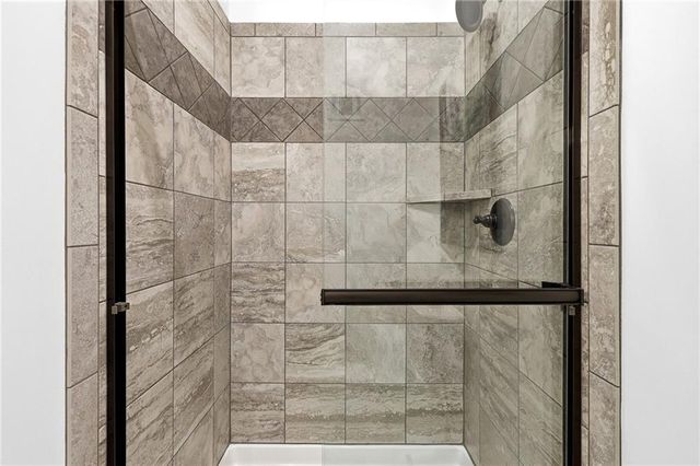 24855 W 95th Terrace, Lenexa, KS 66227