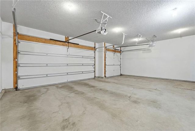 24855 W 95th Terrace, Lenexa, KS 66227