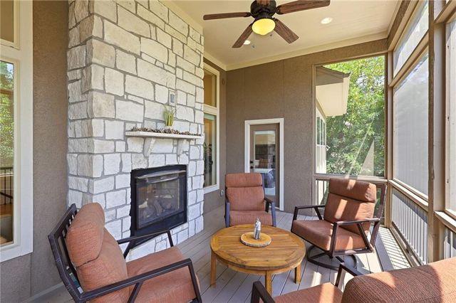 24855 W 95th Terrace, Lenexa, KS 66227