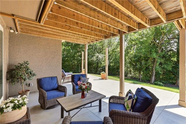 24855 W 95th Terrace, Lenexa, KS 66227