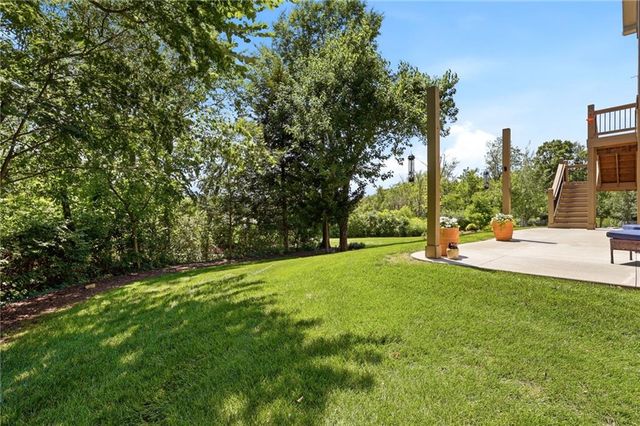 24855 W 95th Terrace, Lenexa, KS 66227