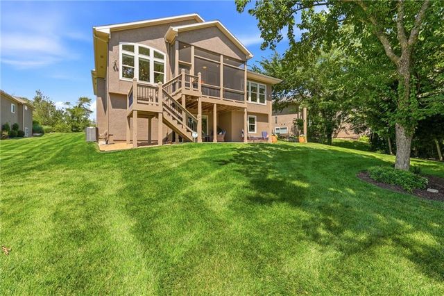 24855 W 95th Terrace, Lenexa, KS 66227
