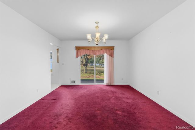 2363 Willowdale Drive, Burton, MI 48509