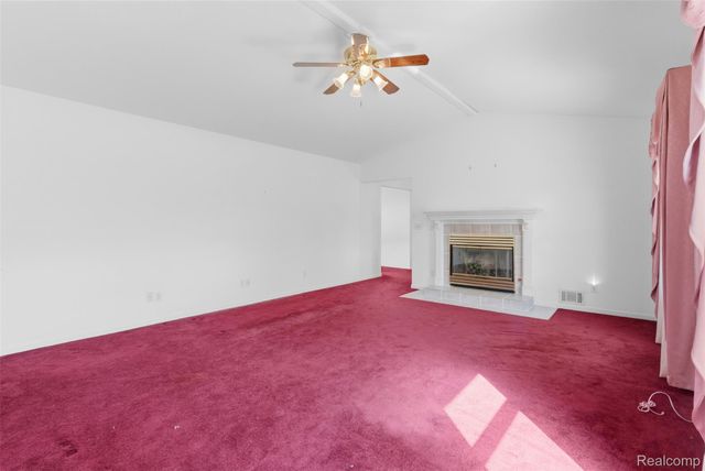 2363 Willowdale Drive, Burton, MI 48509