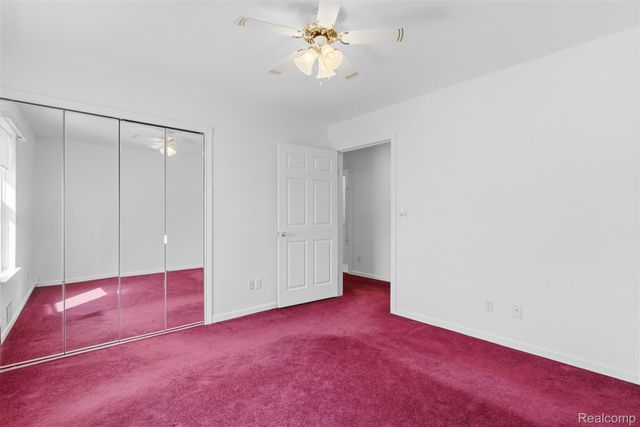 2363 Willowdale Drive, Burton, MI 48509