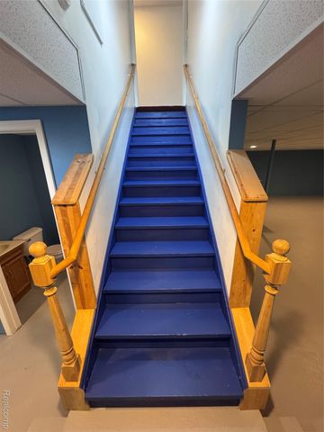 2363 Willowdale Drive, Burton, MI 48509