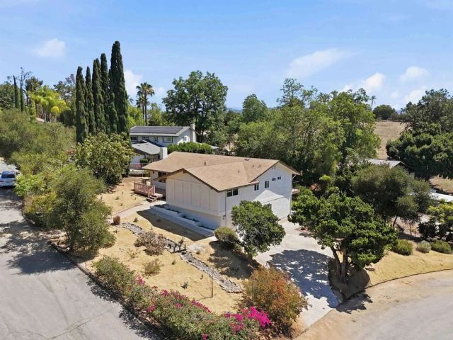 1336 Top Rail Lane, Escondido, CA 92027