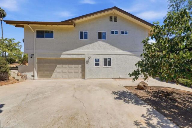 1336 Top Rail Lane, Escondido, CA 92027