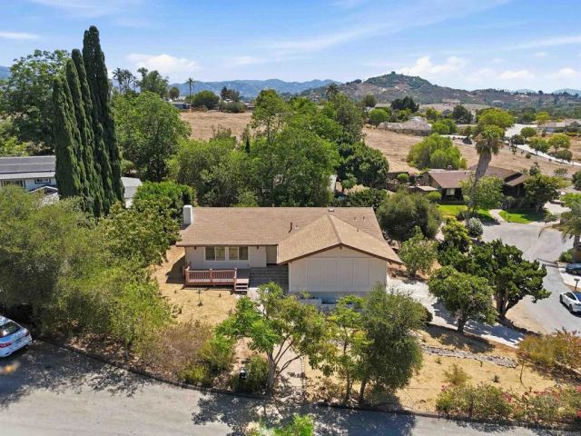 1336 Top Rail Lane, Escondido, CA 92027